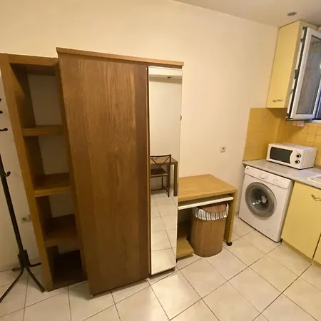 Apartment Amazing Studio Next To The Center 10 Minutes Walk
