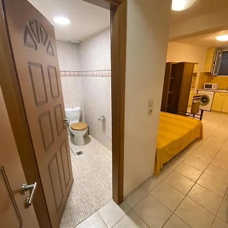 Amazing Studio Next To The Center 10 Minutes Walk Apartment